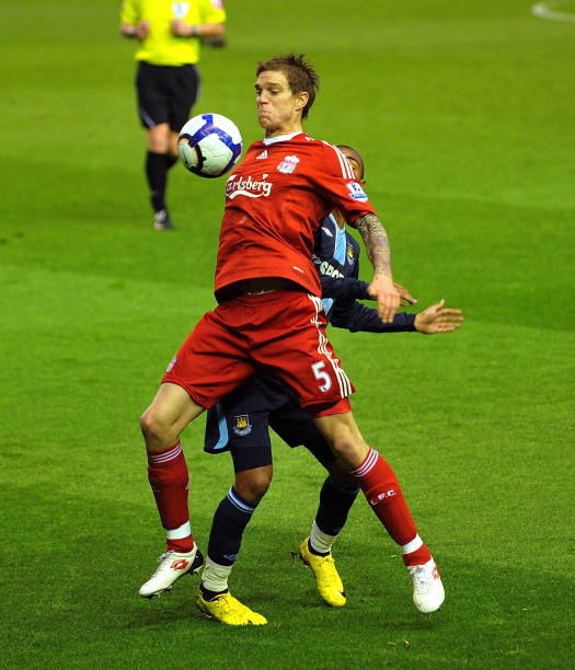 从俱乐部的 从俱乐部的