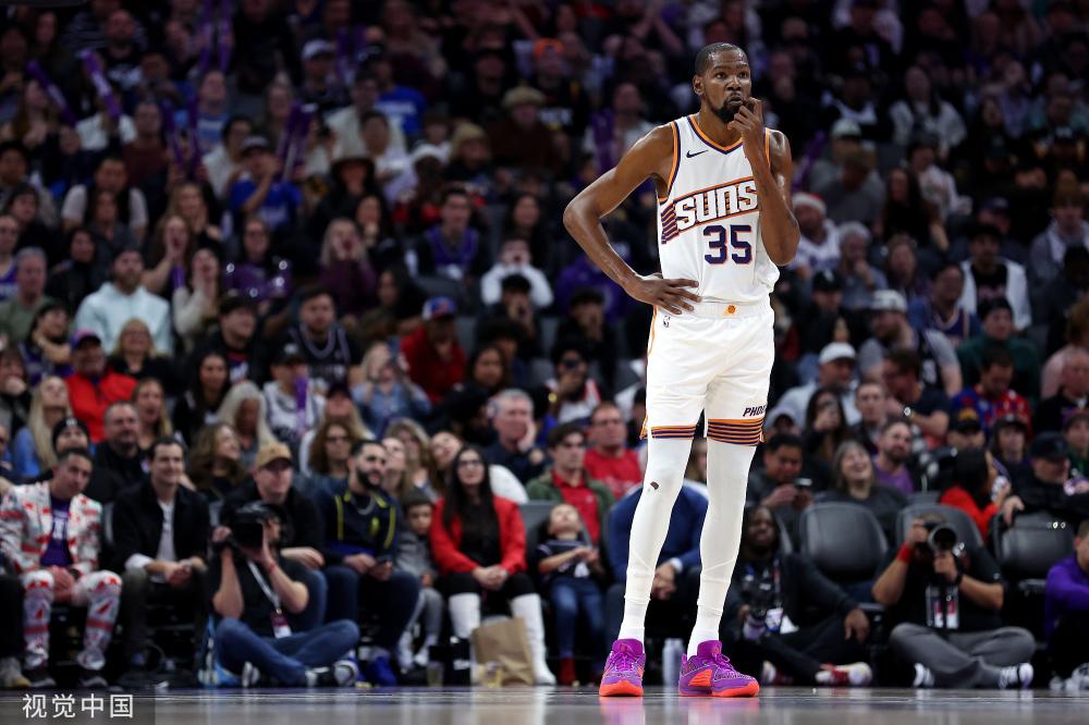 众人瞩目的 众人瞩目的